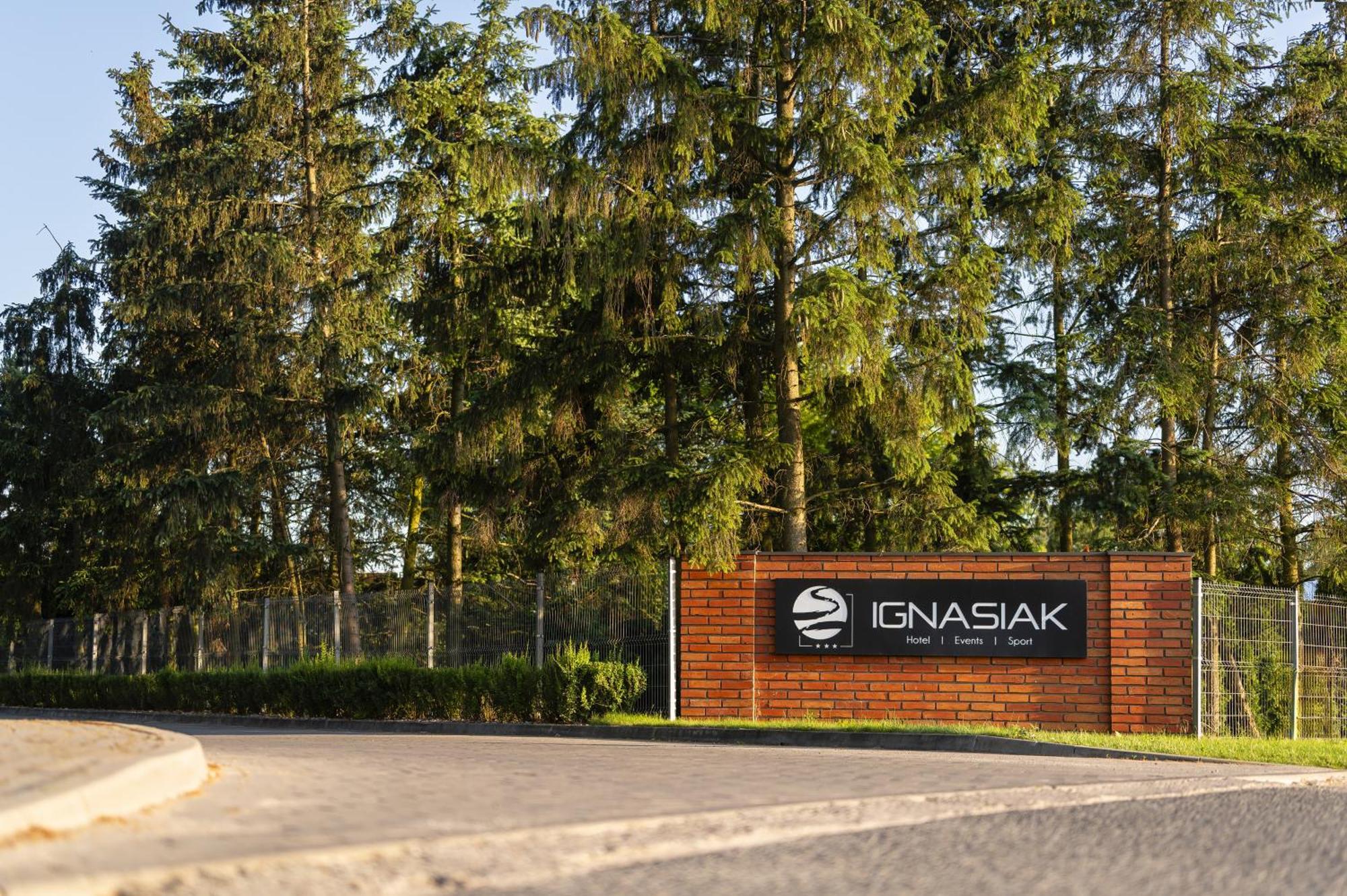 Ignasiak Hotel Września Екстериор снимка