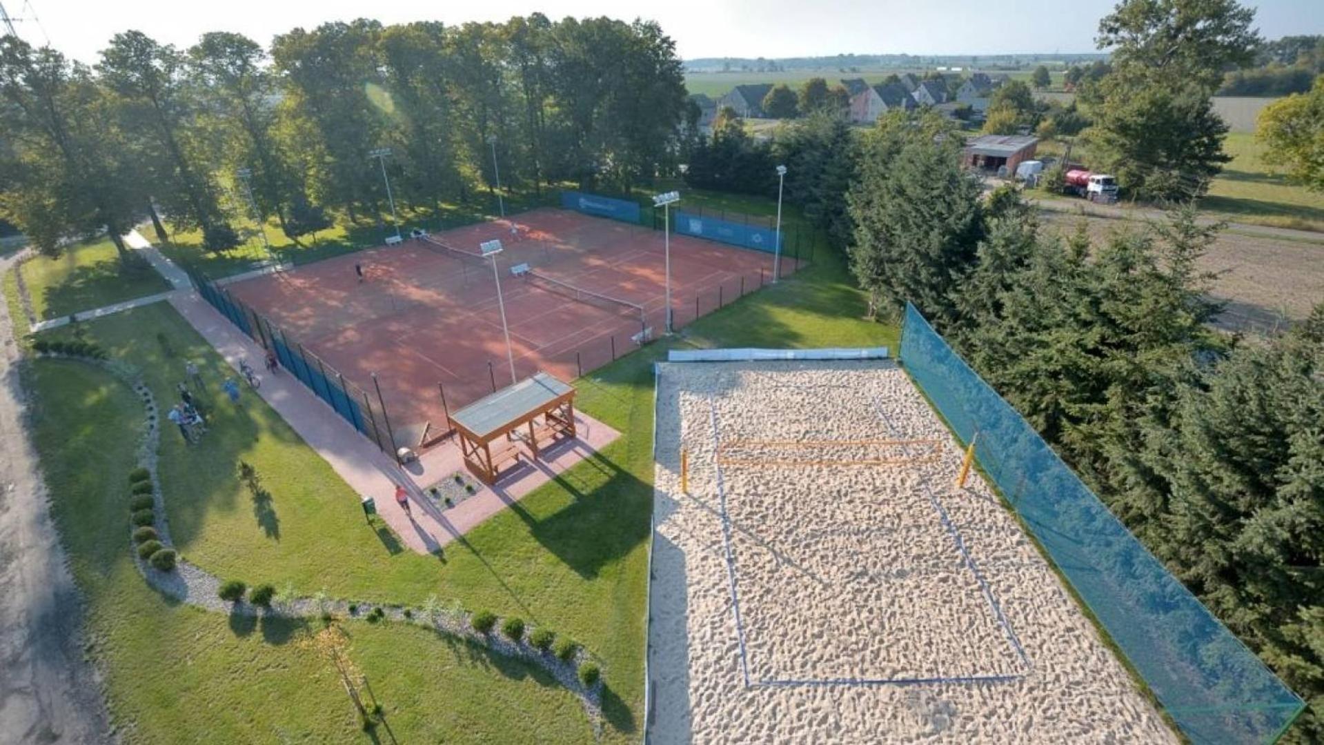 Ignasiak Hotel Września Екстериор снимка