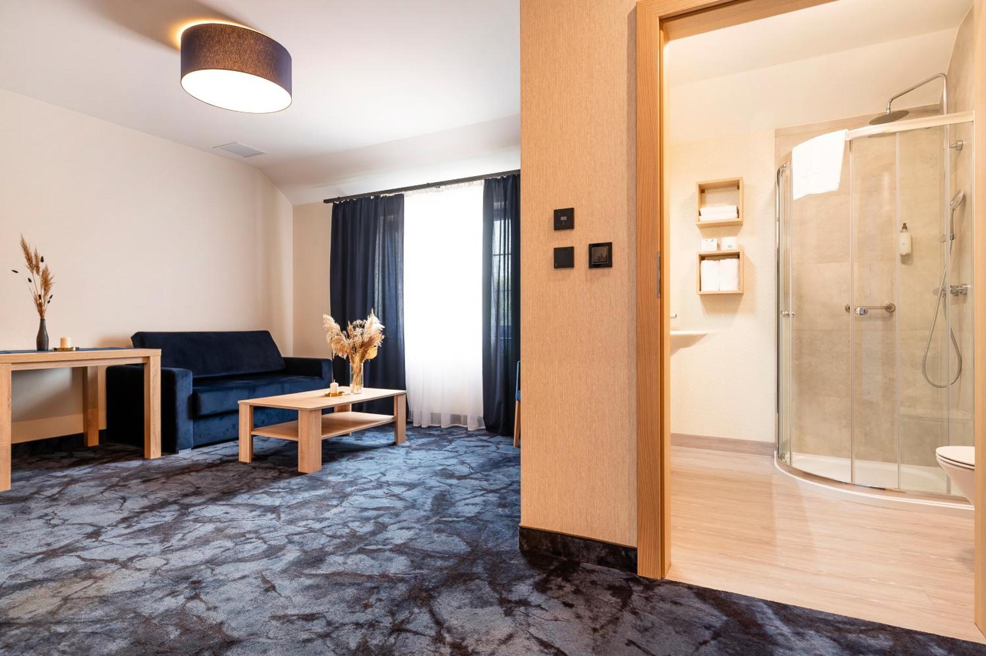 Ignasiak Hotel Września Екстериор снимка