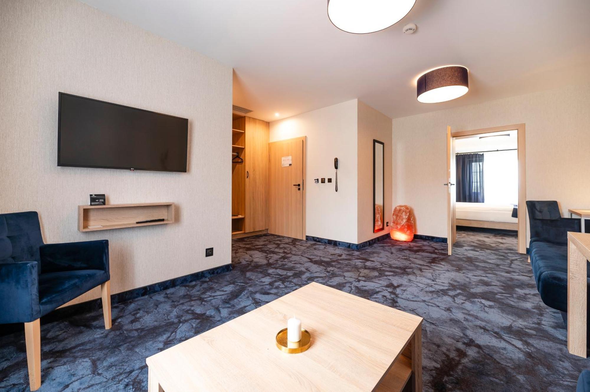 Ignasiak Hotel Września Екстериор снимка