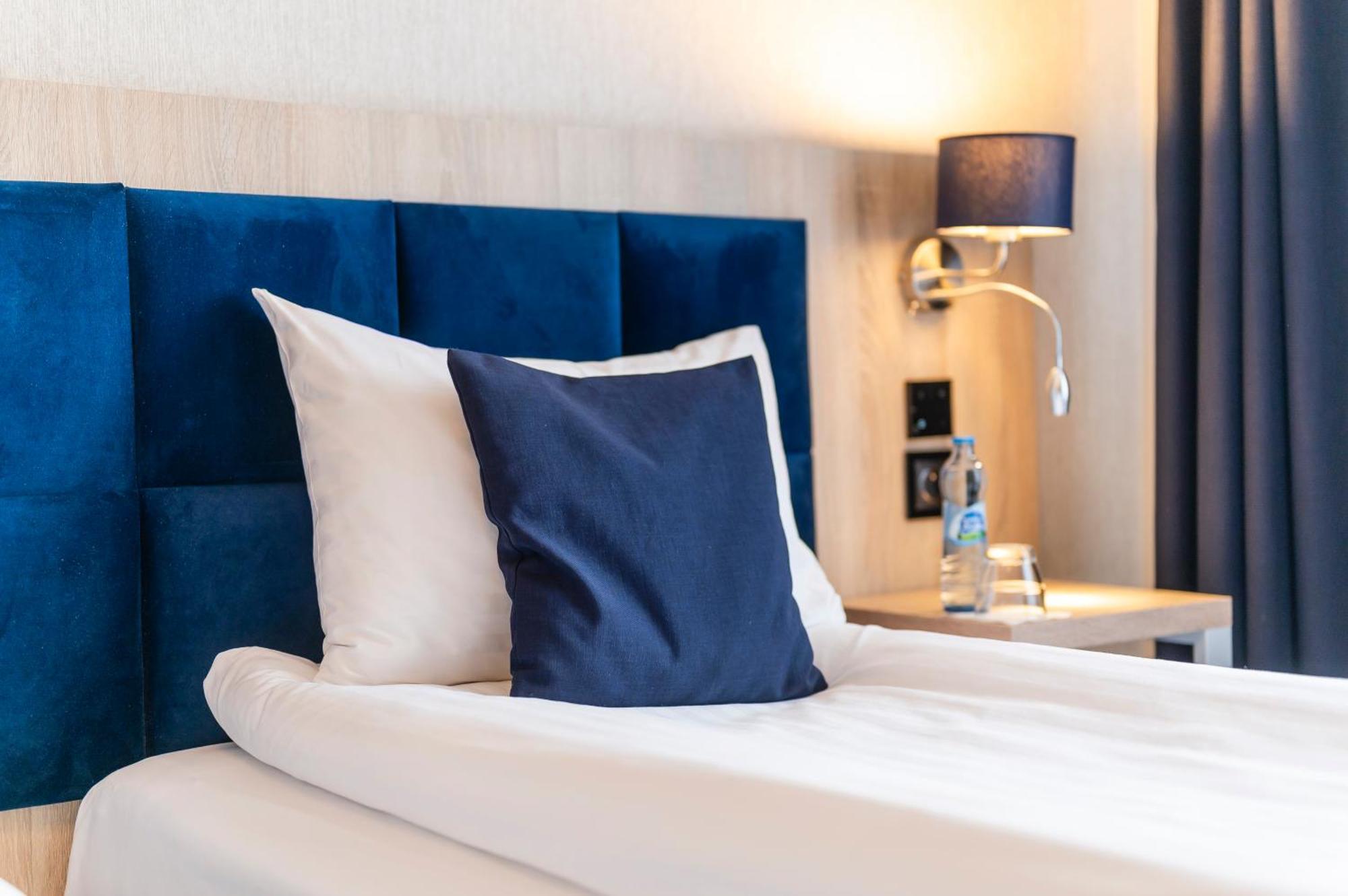 Ignasiak Hotel Września Екстериор снимка
